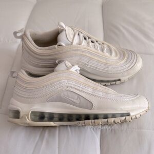 Nike big boys Cream Air Max 97 Sneakers